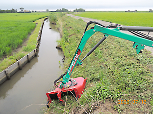 ツインモア草刈り