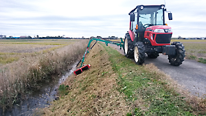 ツインモア草刈り