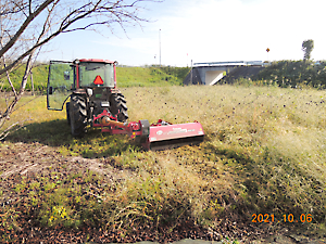 スライドモア草刈り