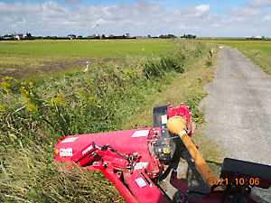 スライドモア草刈り