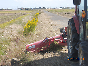 草刈り（スライドモア）