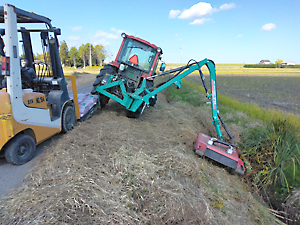 草刈り（ツインモア）